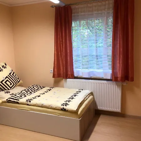 House Ewa Дом отдыха Meszna Opacka